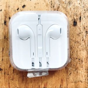 APPLE corded EarPods